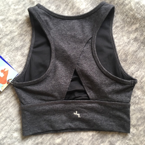 workout top/ sports bra - Picture 7 of 9